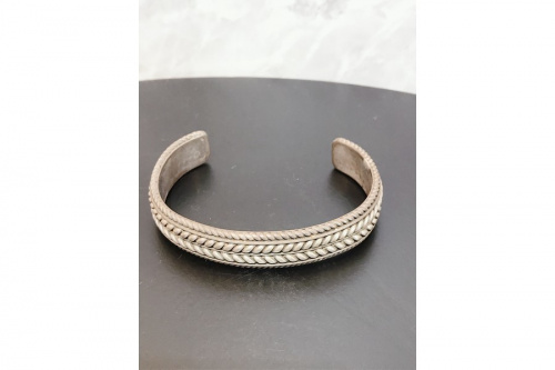 トム＆ホークのシルバーバングル