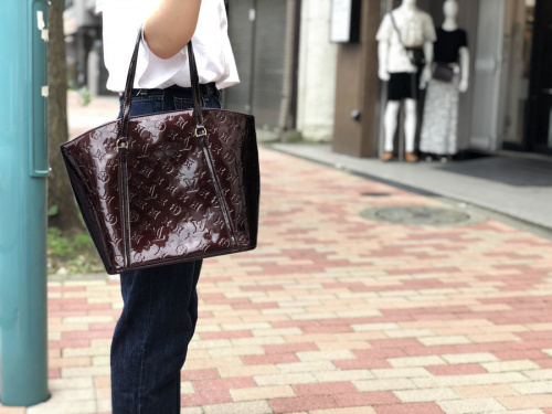 ルイ ヴィトン　のM91566 ヴェルニ アマラント トートバッグ