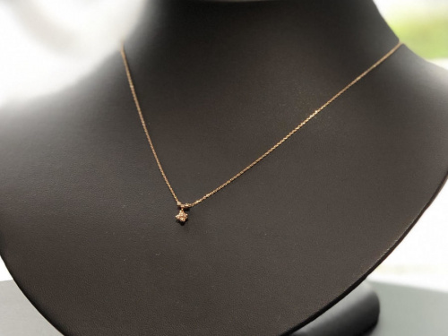 ヴァンドーム アオヤマのダイヤモンド カローラネックレス