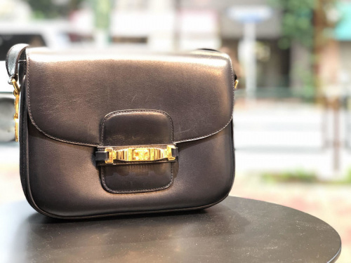 ラグジュアリーブランドのCELINE