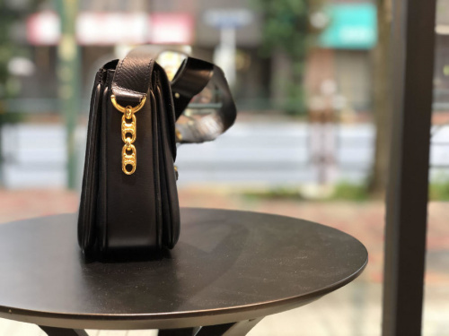 CELINEのセリーヌ