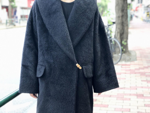 グッチのオールドショールカラーコート