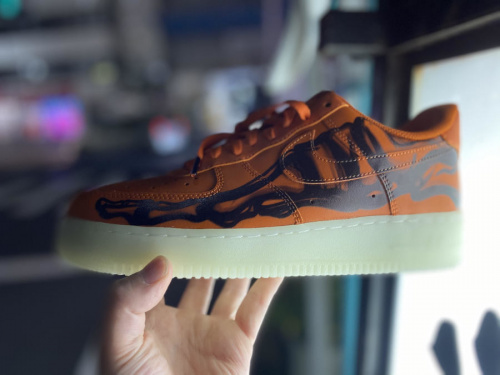 スニーカーのNIKE