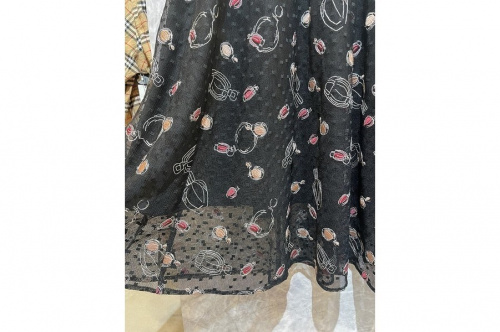 ダイアグラム グレースコンチネンタルのコスメ刺繍チュールスカート