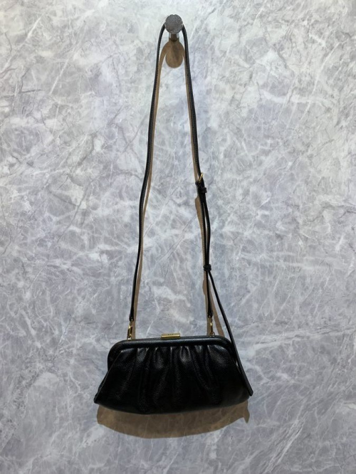 バレンシアガの20SS