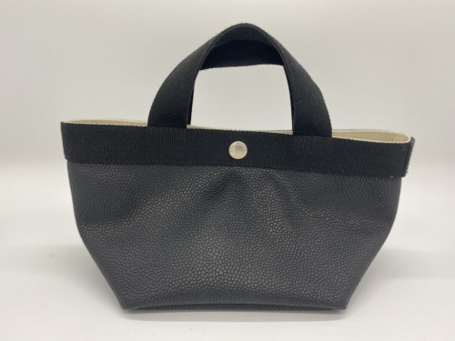 Herve Chapelierのエルベシャプリエ