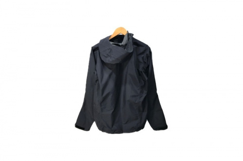 アークテリクスのBeta SL Jacket
