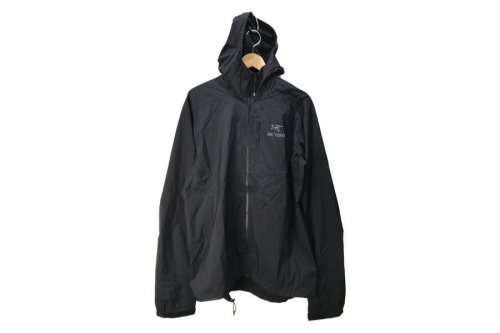 アークテリクスのマウンテンパーカー