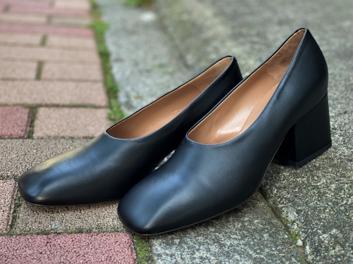 ラグジュアリーブランドのMARNI