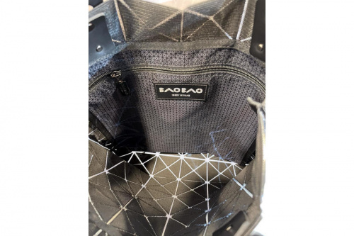 バオバオ イッセイミヤケのルーセントトートバッグ