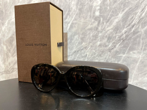 インポートブランドのLOUIS VUITTON 　