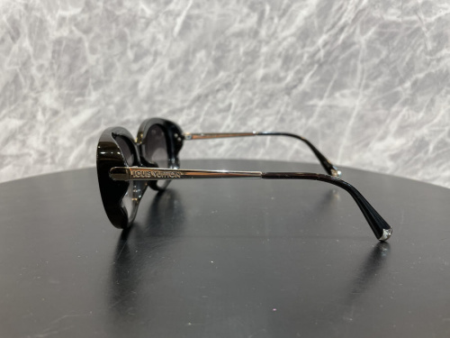 ルイ ヴィトン　のブルーベルサングラス