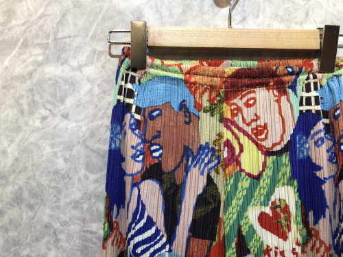 ドメスティックブランドのPLEATS PLEASE