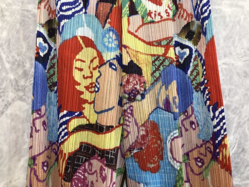 柄プリーツパンツの目白店