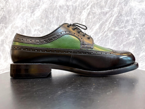 コンビウィングチップシューズの目白店