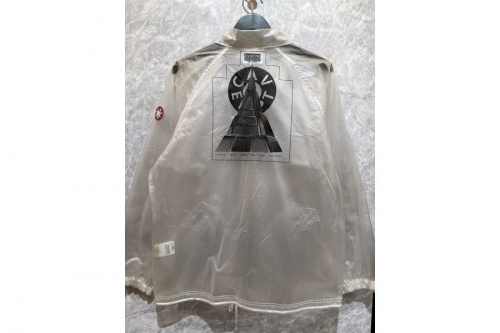 シーイーのPVCコーチジャケット