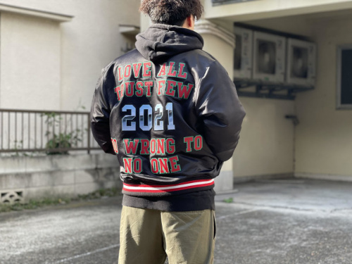 シュプリーム x ミッチェル・アンド・ネスのSatin Varsity Jacket