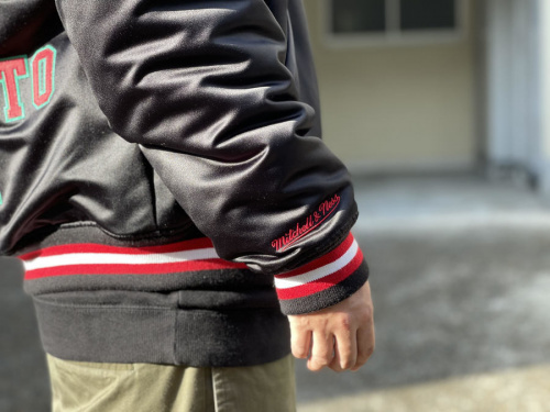 Satin Varsity Jacketの目白店