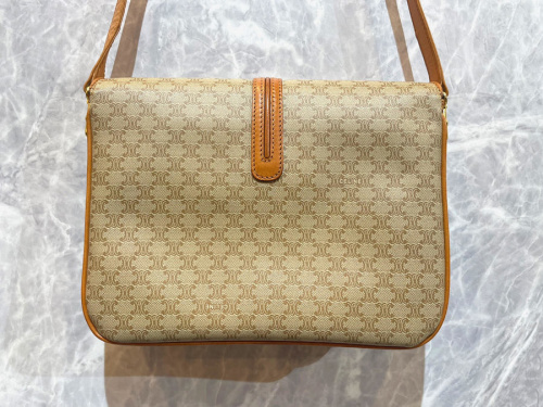 トリオンフマカダム柄ショルダーバッグの目白店