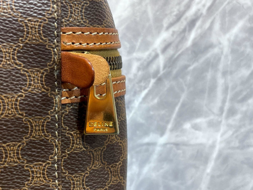 マカダム柄バニティバッグの目白店