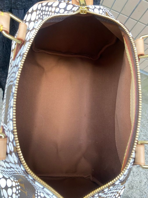 スピーディー30の草間彌生