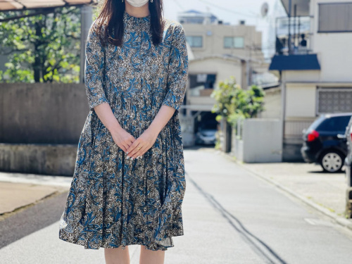 ピュア コットン ポプリン プリント ドレスの目白店