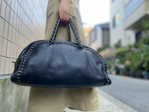 シャネルのボストンバッグ