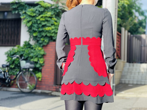 レッドヴァレンティノのドレス スカラップ