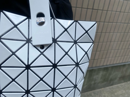 バオバオ イッセイミヤケのプリズム