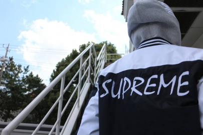 「SUPREMEのストリート 」