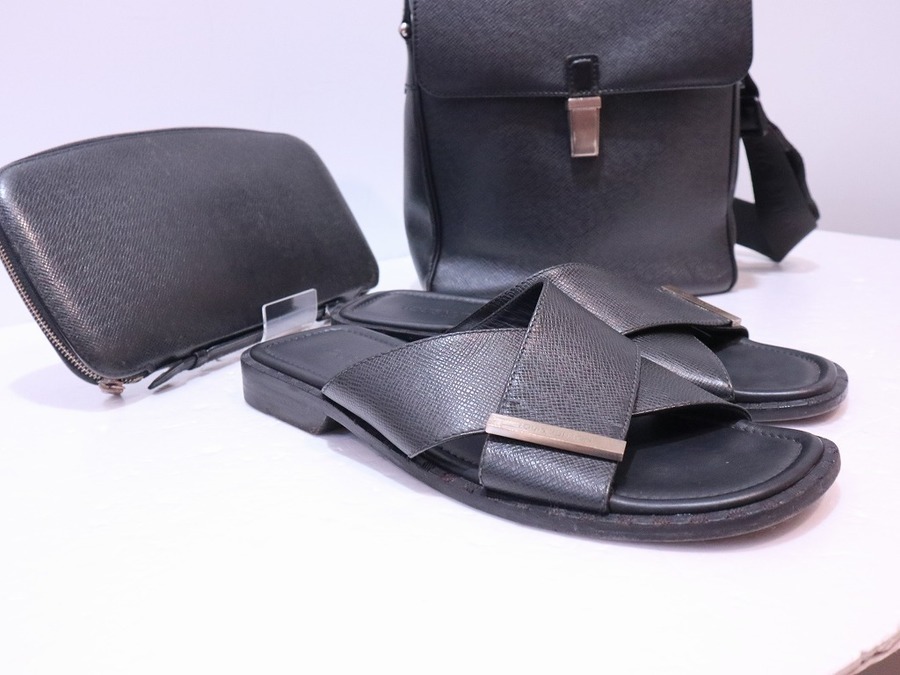 LOUIS VUITTON ブラックレザーサンダル M12584 ヴィトン ホライズンライン レザー LV金具 ストラップ
