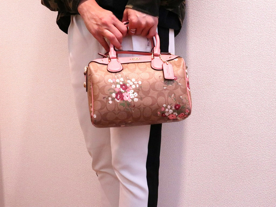 今週の新着アイテム COACH/コーチ】フローラルプリントショルダーバッグ 入荷情報 バッグ