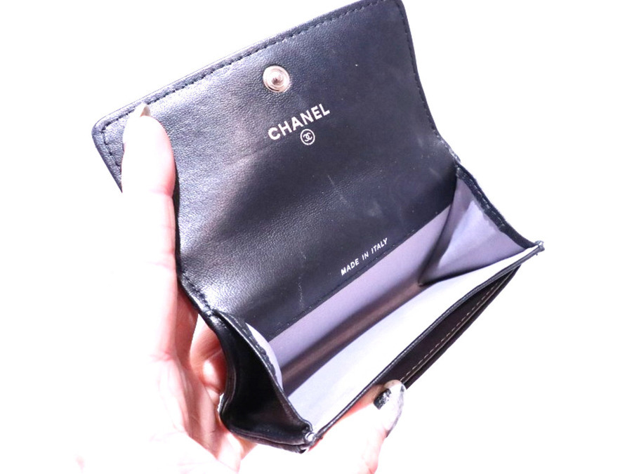 正規美品シャネルココマークカメリアケース Gカード有ジュエリーケースにも CHANEL/シャネル】カメリアカードケース 入荷情報[2019.12.23発行