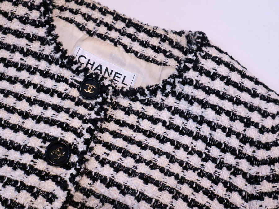 【CHANEL/シャネル】ノーカラーツイードコート入荷いたしました。[2020.11.03発行]