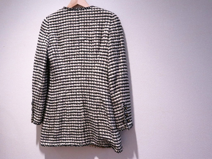 CHANEL/シャネル】ノーカラーツイードコート入荷いたしました