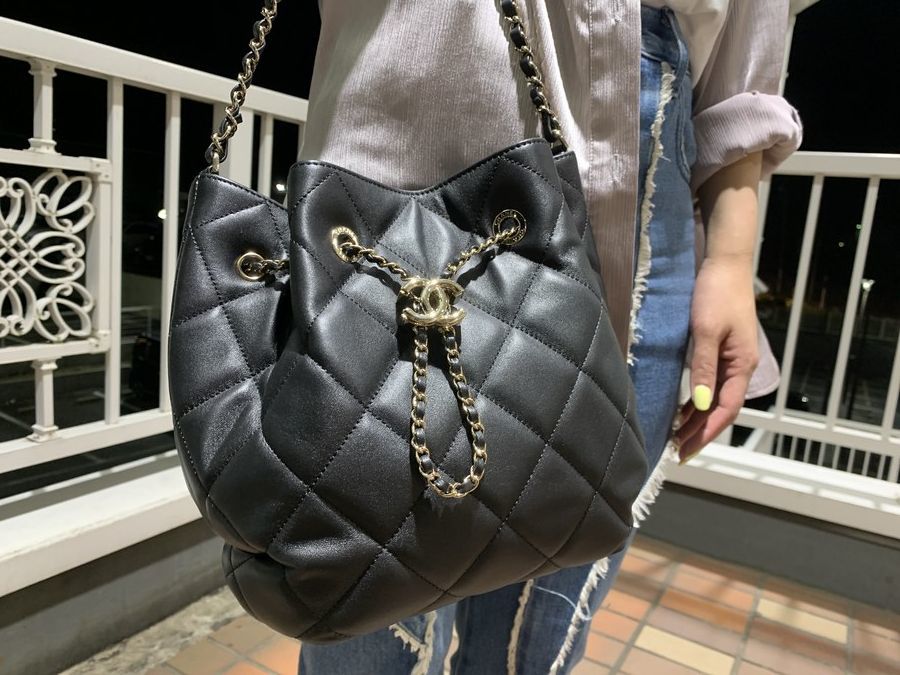 CHANEL 巾着バック