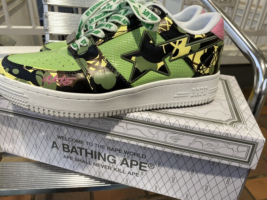 ストリートブランド【A BATHING APE/アベイシングエイプ】MO'WAX