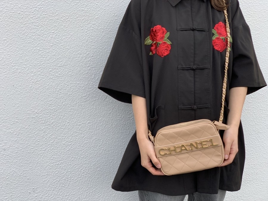 買取強化ブランド【CHANEL/シャネル】ロゴチェーンショルダー