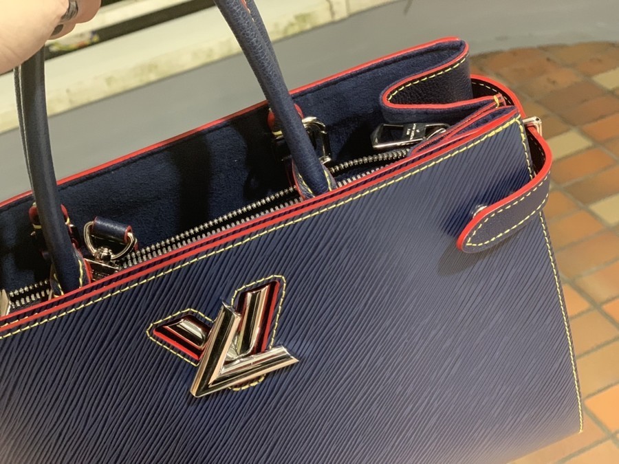 ルイヴィトン (Louis vuitton) エピ ツイストトート ハンドバッグ