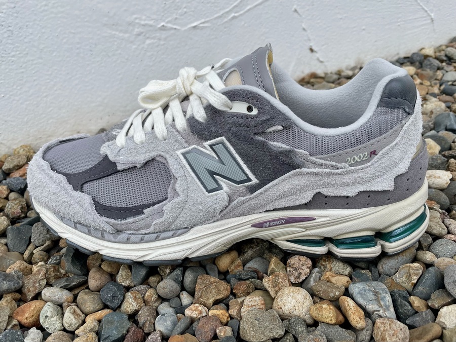 NEW BALANCE ニューバランス M2002RDA RAIN CLOUD