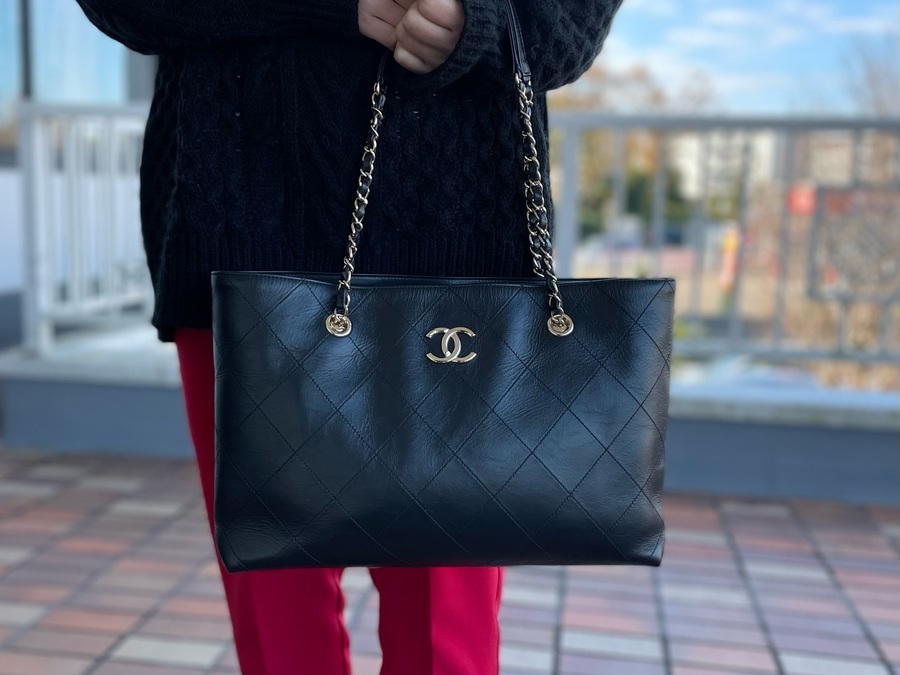 CHANEL チェーントートバッグ