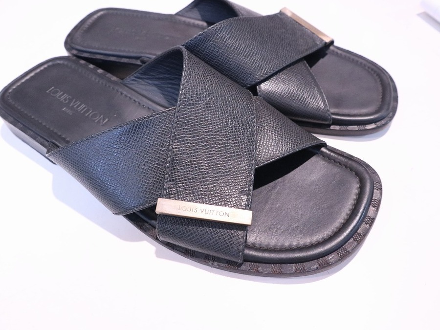 LOUIS VUITTON ブラックレザーサンダル M12584 ヴィトン ホライズンライン レザー LV金具 ストラップ