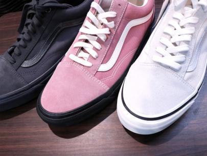 「スニーカーのVANS 」