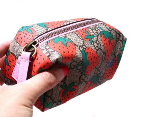 楽天市場】【中古】 グッチ GUCCI GG ストロベリープリント