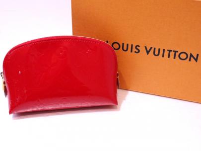 「ラグジュアリーブランドのLOUIS　VUITTON 」