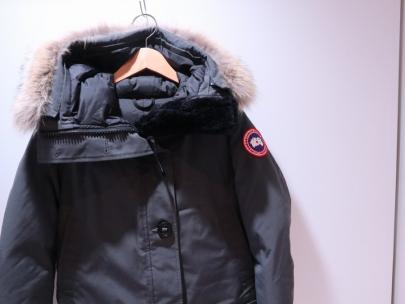 「インポートブランドのCANADA GOOSE 」