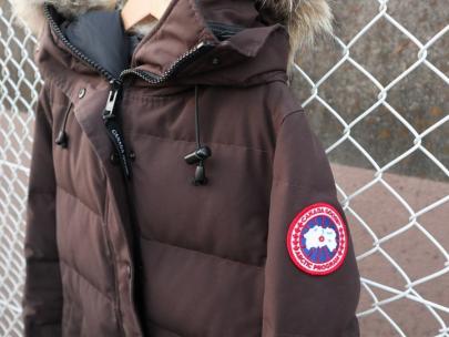 「アウトドアブランドのCANADA GOOSE 」