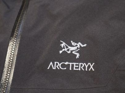 「アウトドアブランドのARCTERYX 」