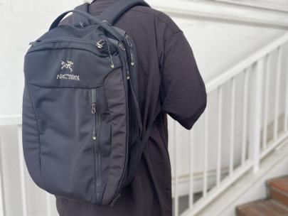 「アウトドアブランドのARCTERYX 」