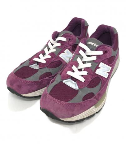 「スニーカーのNEW BALANCE 」